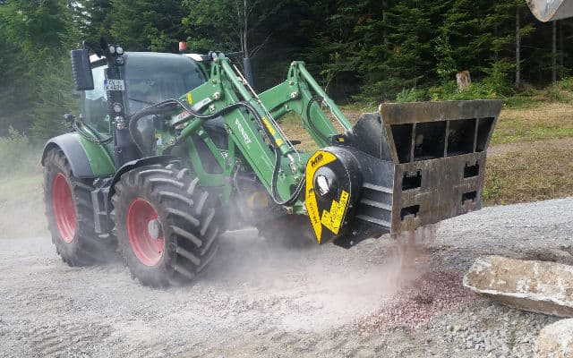 M B L160 Fendt Vario 516 Germany demolition 640x400 - MB-L160