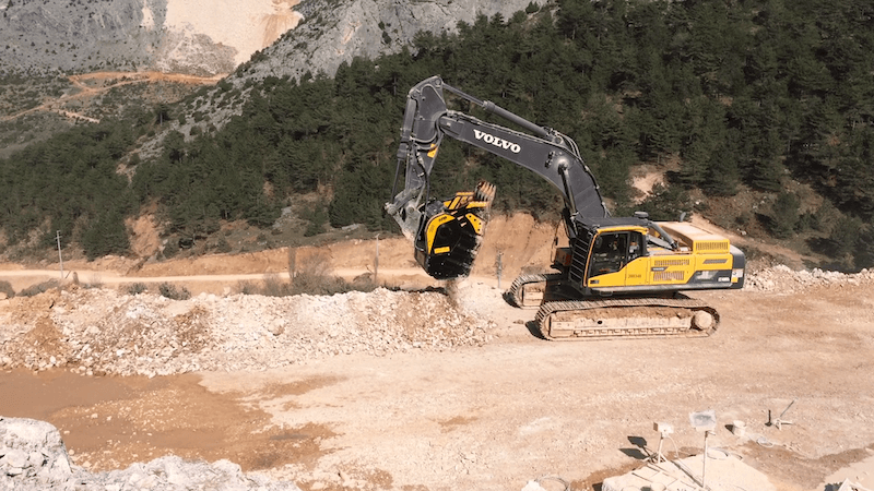 BF135.8 crusher Volvo