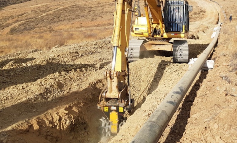 MBクラッシャー MB-R900 ツインヘッダー アタッチメント コマツ