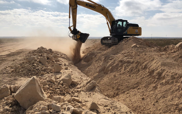 MB-HDS320 Kobelco-SK300LC USA utility-works soil rocks